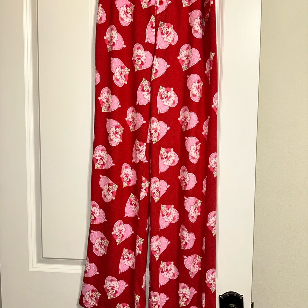 Strawberry shortcake Valentine’s Red Pink pajamas pants Hearts LARGE
